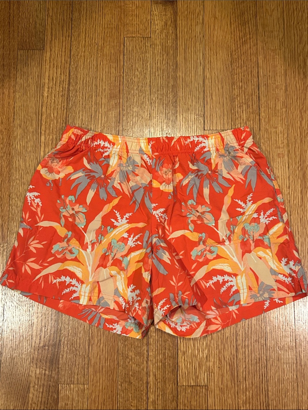 Columbia Women's Coral Tropical Floral Elastic-Waist Athletic Shorts Size Large